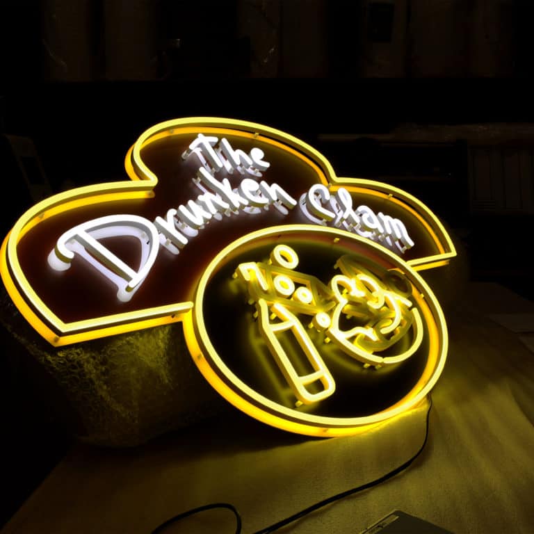 Family Guy, The Drunken Clam pub sign recreated by NeonPlus